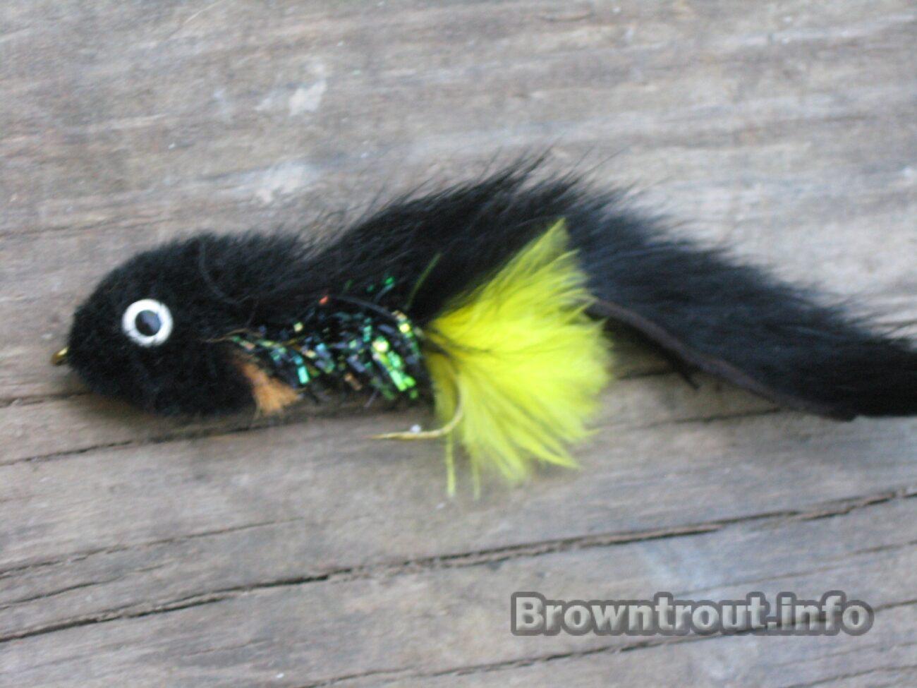 Butt Monkey Streamer for night fishing Trout, The best Mouse fly patterns for fly fishing trout at night, streamer fly patterns, streamer flies for trout, mice tails for trout, trout streamer patterns