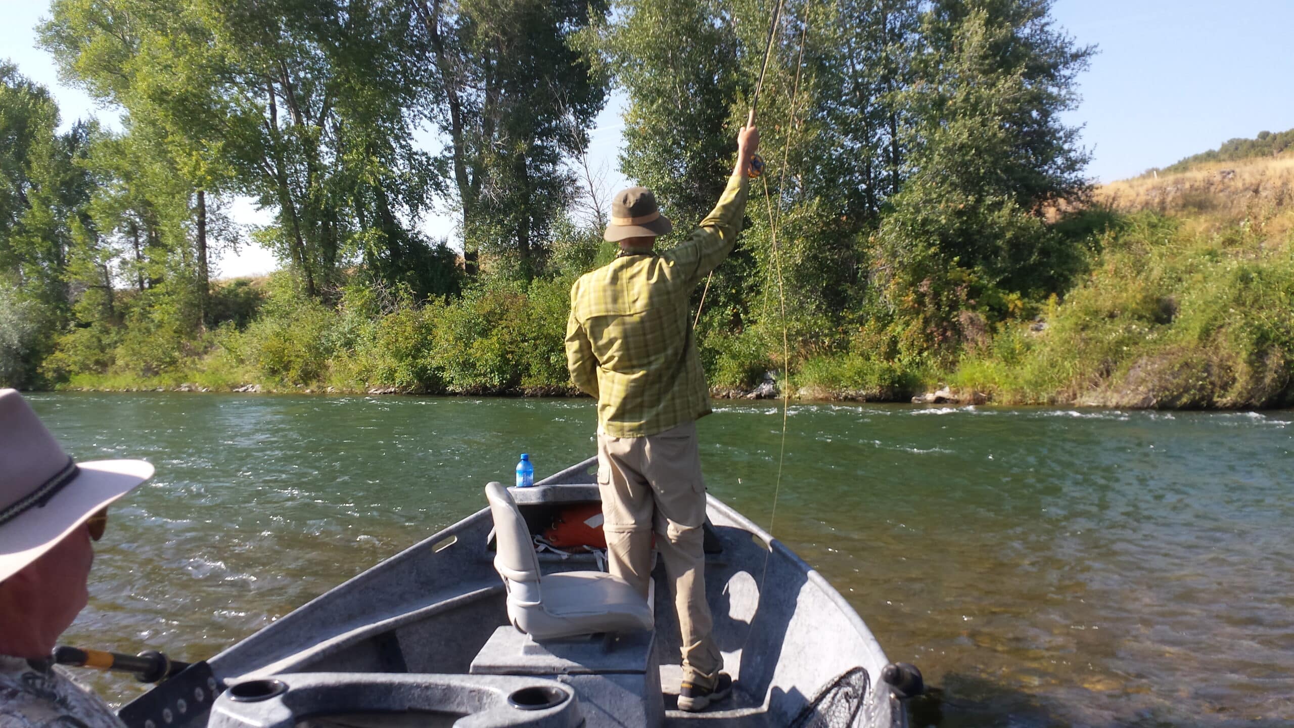 Fighting a trout with a fly rod, Catch and Release for trout, how to catch and release trout, how to properly catch and release trout