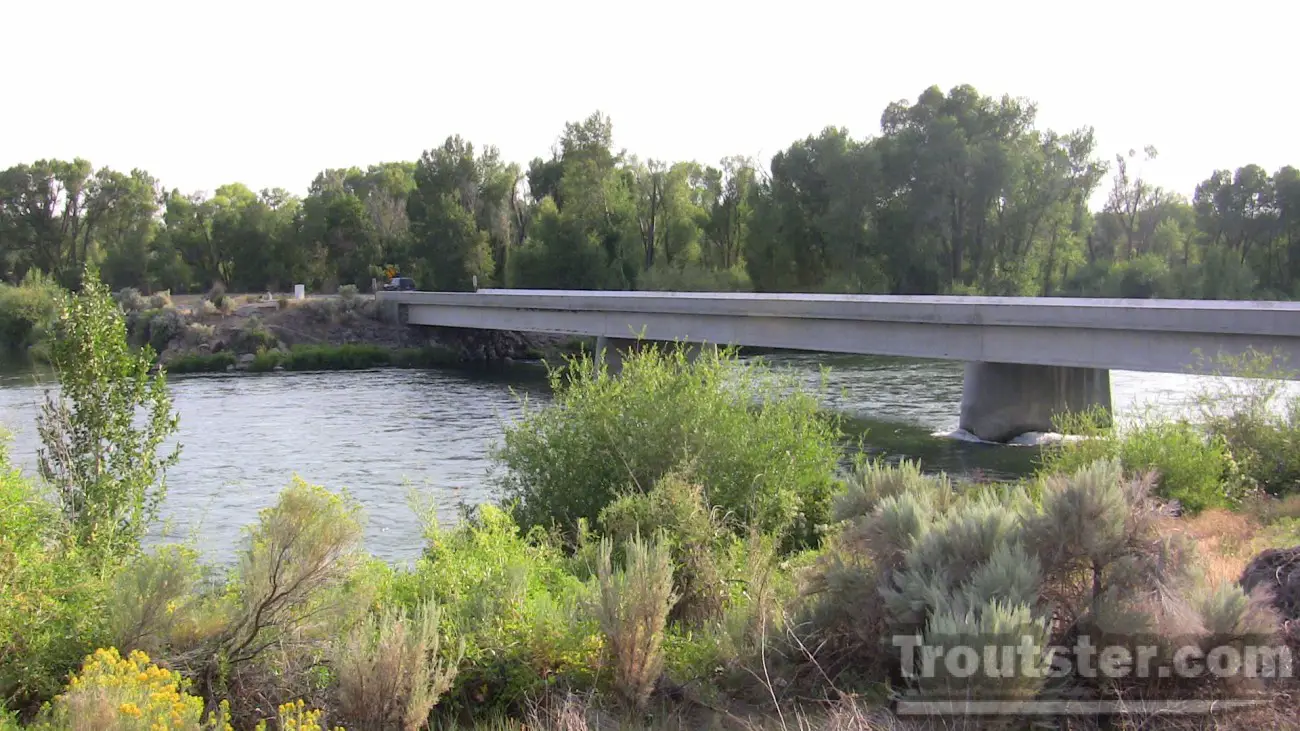 Heise bridge boat launch on the South Fork of the Snake river in Heise Idaho, snake river boat launches, snake river boat launch map